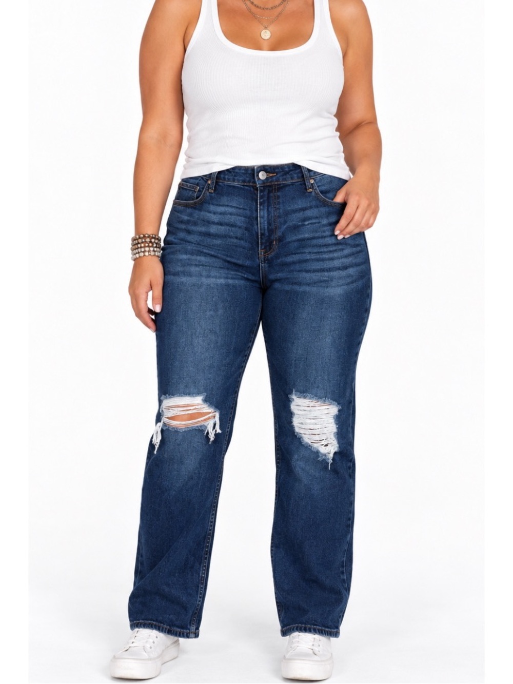 Hollister Curvy Ultra High Rise Dad Jean in a Dark Wash, size W 33 ( 17 short)
